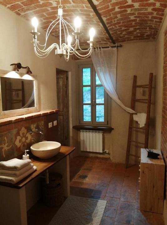 La Casa In Collina Bed & Breakfast Cinzano Exterior foto